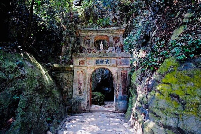 Marble Mountain, big Lady Buddha - Lunch included ( Private tour) - Lunch and Additional Highlights