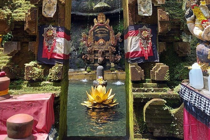 Melukat Purification Ceremony at Taman Pecampuhan Sala Temple - Who Should Consider This Experience?