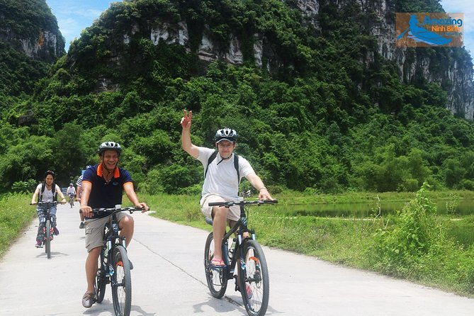 Mua Cave - Tam Coc - Bich Dong Day tour with transfer, local family & bike - What Travelers Love About This Tour