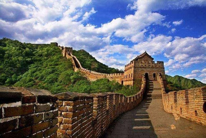 Mutianyu Great Wall Private Day Tour With English-Speaking Driver - Exploring the Wall