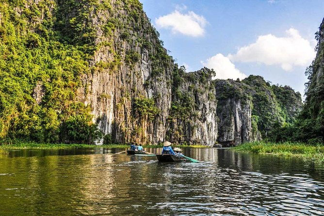 Ninh Binh Day Tour: Hoa Lu - Tam Coc - Mua Cave via Boat & Bike - Lunch at Ninh Binh Mountain Side Homestay & Cafe  