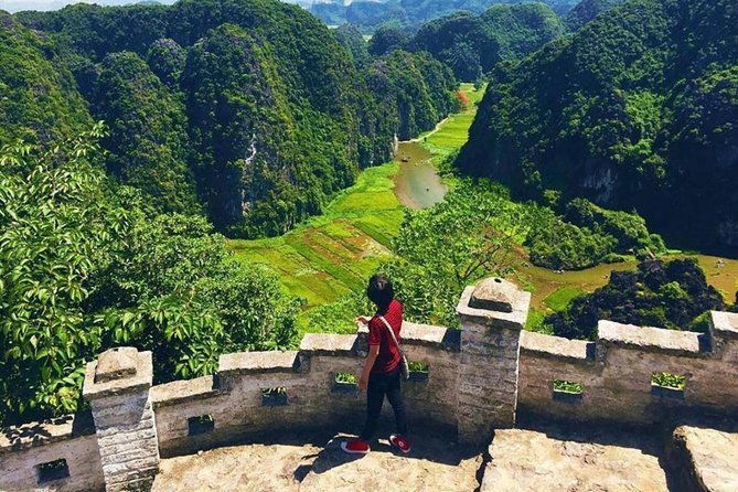 Ninh Binh Full-Day Trip to Trang An Mua Cave Hoa Lu Buffet Lunch - Transportation and Group Size