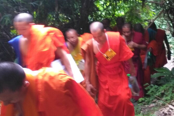 No.1 Chiang Mai: 3-Hour Monk Trail Hike to Wat Doi Suthep & Palad - Transportation and Support