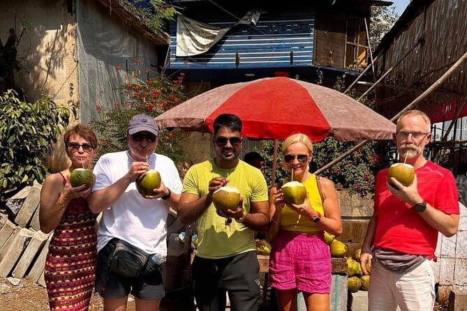 Old Mumbai Sightseeing Tour with a Local Guide - Authenticity and Personal Touch