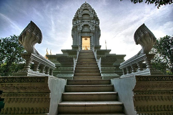 Phnom Penh City Tour, Silver Pagoda, Genocide Museum, Killing Fields - FAQs