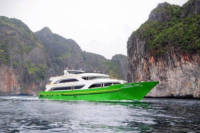 Phuket to Koh Phi Phi by Express Boat - The Booking and Departure Experience