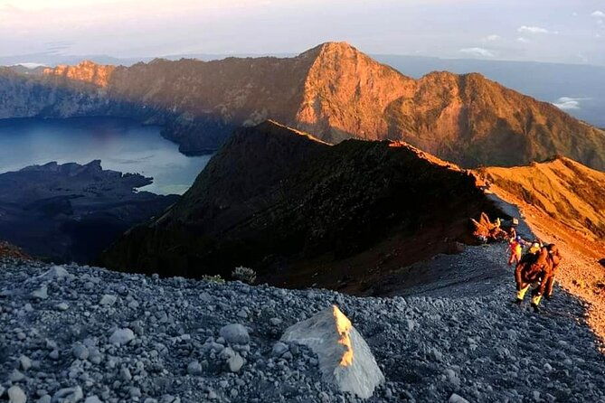 Popular Rinjani Trekking Tour Service To Summit For 2 Days Via Sembalun Trail - What Makes This Tour Stand Out?