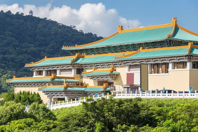 Private Car: 8 Hour Highly Customized Taipei City Exploration! - Detailed Breakdown of the Itinerary