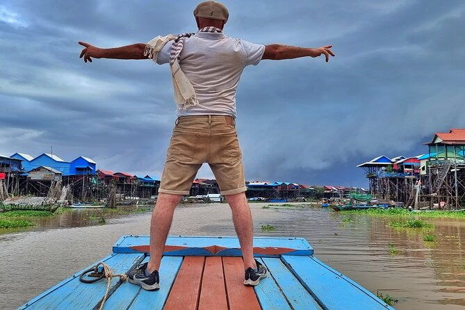 Private Countryside & Floating Village Jeep Tour from Siem Reap - Exploring Cambodian Culture through Biking and Markets