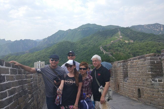 Private Day Tour: Mutianyu Great Wall & Badaling Great Wall with Local Lunch - What Makes This Tour Stand Out?
