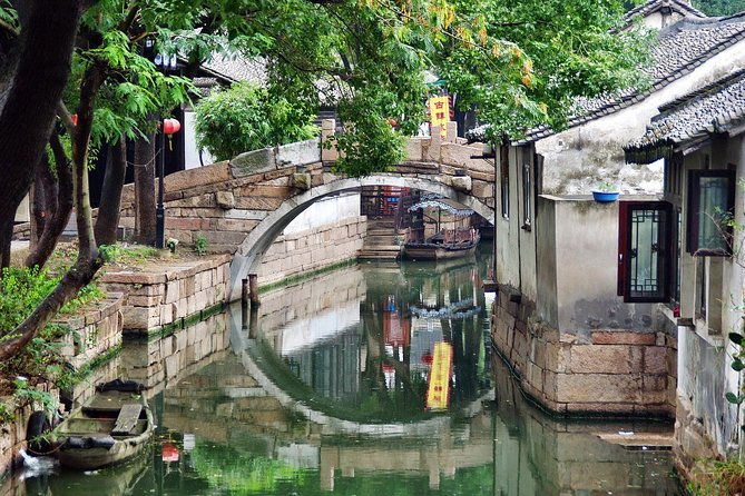 Private Day Tour to Suzhou and Water Town Zhouzhuang from Shanghai - Itinerary Breakdown: What to Expect and Why It Matters