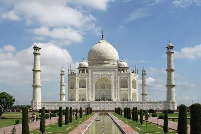 Private Day Tour to Taj Mahal Agra from Delhi - Transport and Group Size: Comfort Matters