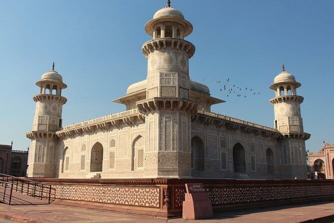 Private Day Trip To Taj Mahal - Monument of Love - Who Would Thrive on This Experience?