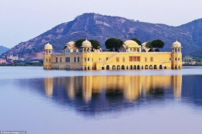 Private Full-Day Sightseeing Tour of Jaipurs Heritage by Car - An In-Depth Look at the Itinerary