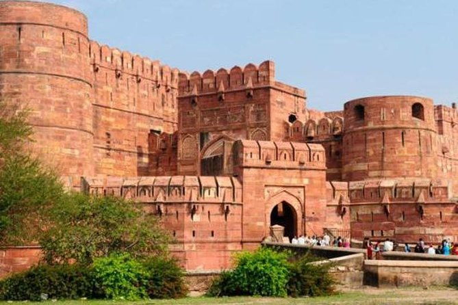 Private Full-Day Tour by Train to Taj Mahal from Delhi - The Itinerary in Detail