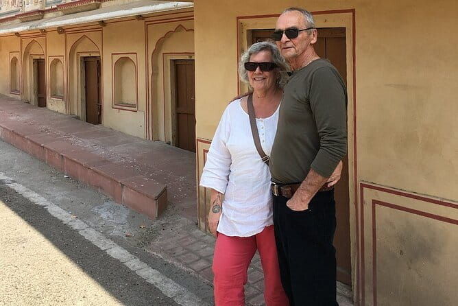 Private Full Day Tour of Jaipur Historical and Heritage Places - Reflecting at the Royal Gaitor Tumbas