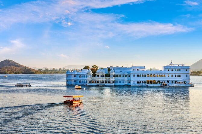 Private Full Day Udaipur Sightseeing Tour with Optional Guide - Who Will Love This Tour?