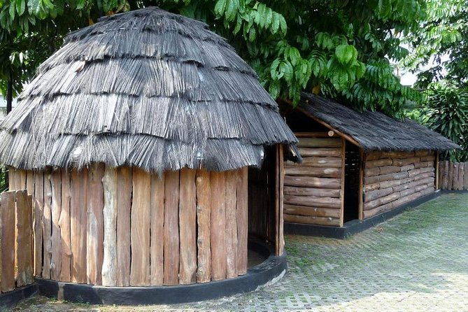 Private Full-Day Jakarta Wonderfull Tour with Lunch & Souvenir - What the Reviews Tell Us