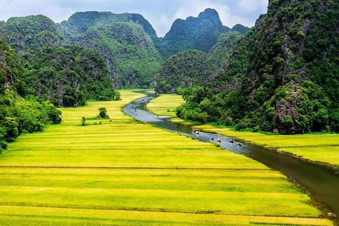 Private Hoa Lu - Tam Coc - Mua Cave with Boat Trip, Temple, Biking, Lunch - Climbing to the Mua Cave Viewpoint