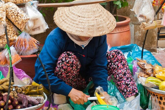 PRIVATE Hoi An Street Food Walking Tour on afternoon or Night - Exploring the Hoi An Street Food Walking Tour in Detail
