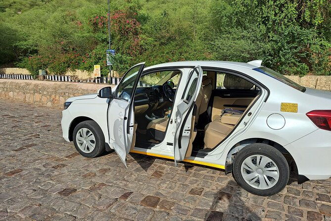 Private Jaipur Arrival Transfer - Airport to Hotel/Accommodation - Deep Dive into the Details