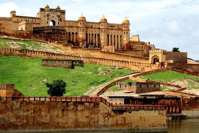 Private Jaipur Tour From Delhi - Jal Mahal: Picture-Perfect Drive-by