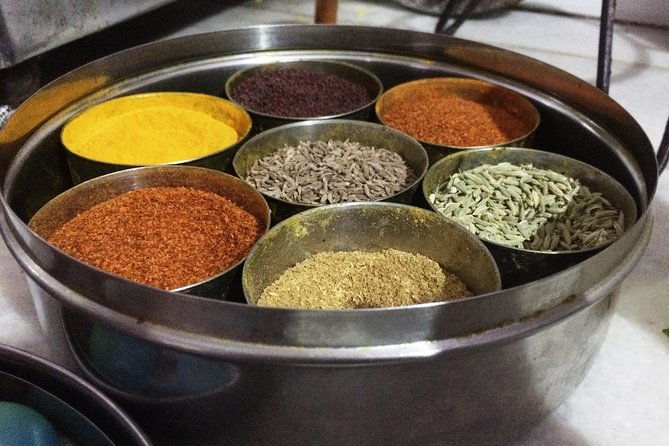 Private Market Tour & Vegetarian Cooking Class & Meal in a Local Jaipur Home - What’s Included and What’s Not