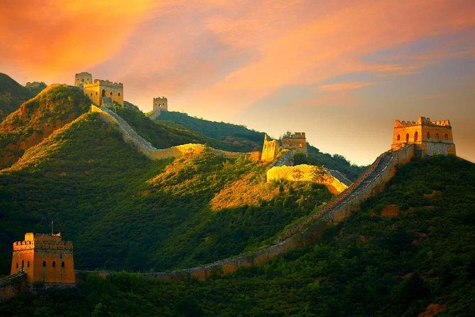 Private Night Tour to Gubei Water Town and Simatai Great Wall with Cable Car - What Makes This Tour Stand Out?