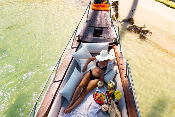 Private Pig Island & Koh Taen Luxury Longtail Tour - What Sets This Tour Apart