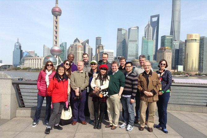 Private Shanghai City Highlight and Hidden Gems with Culinary Experience - Exploring the Landmarks