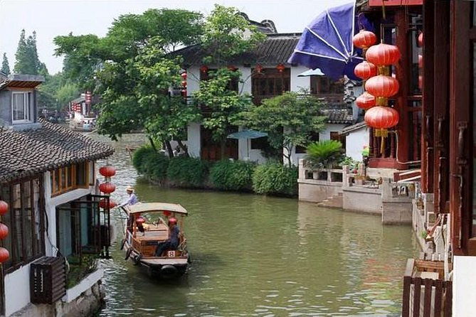 Private Shanghai Day Tour of Zhujiajiao Water Town,Yu Garden and Bund - Authentic Insights from Reviews