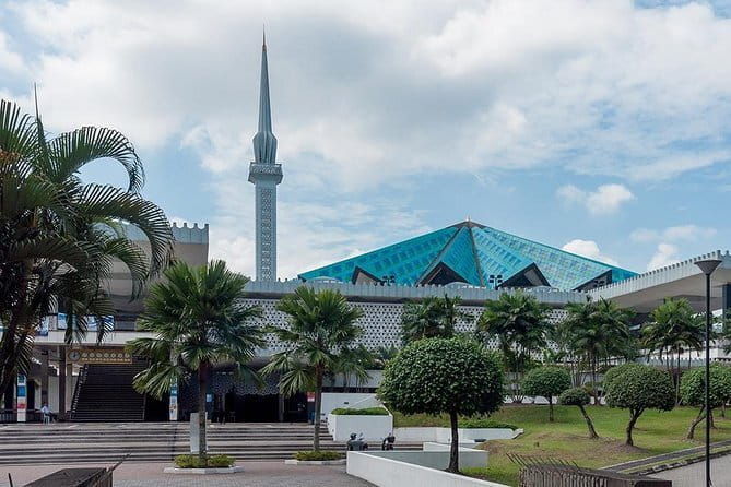 Private Sightseeing of Kula lumpur City with Local Lunch - FAQs