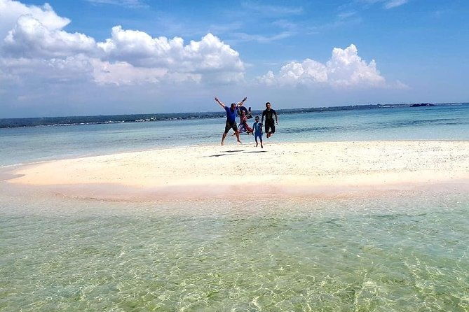 Private Snorkeling Tour In Pink Beach - Detailed Breakdown of the Itinerary