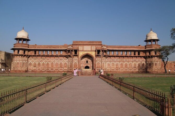 Private Taj Mahal Sunrise Tour From Jaipur By Car All Inclusive - Sunrise at the Taj Mahal