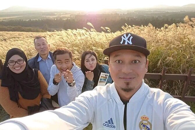 Private Tour in South and East in jeju island - Exploring Jeju’s Natural and Cultural Gems