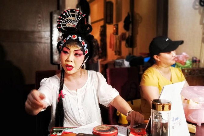 Private Tour: Shichahai, Nanluoguxiang and Peking Opera&dinner - Practical Considerations: Transport, Duration, and Cost