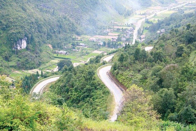 Private Transfer Between Lao Cai Train Station and Sapa Town - Who Should Consider This Service?