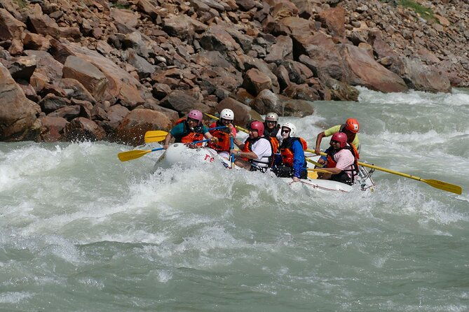Rafting in Rishikesh- 16km - What Makes This Tour Stand Out?