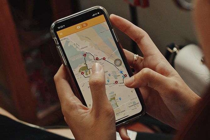 Retro Hop-on-hop-off Bonbon City Tour: Premium Package - The Experience from the Traveler’s Perspective