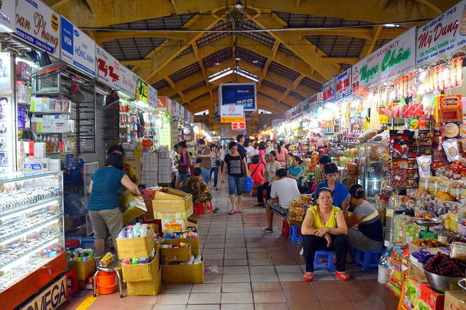 Saigon in a Day: Ho Chi Minh City Sightseeing and Night Food Tour - Architectural Highlights