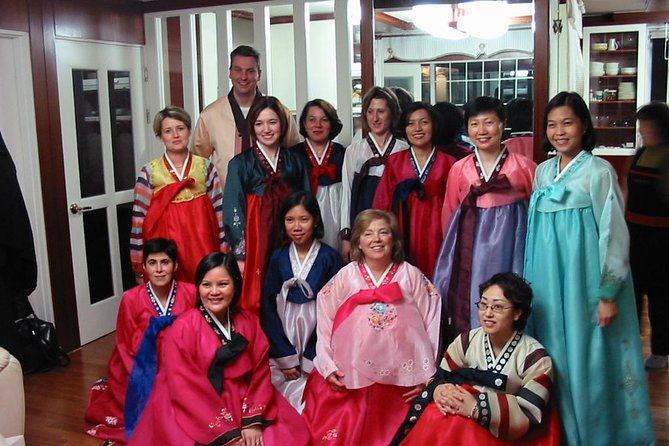 Seoul Cultural Tour - Kimchi Making, Gyeongbok palace with Hanbok - Value for Money