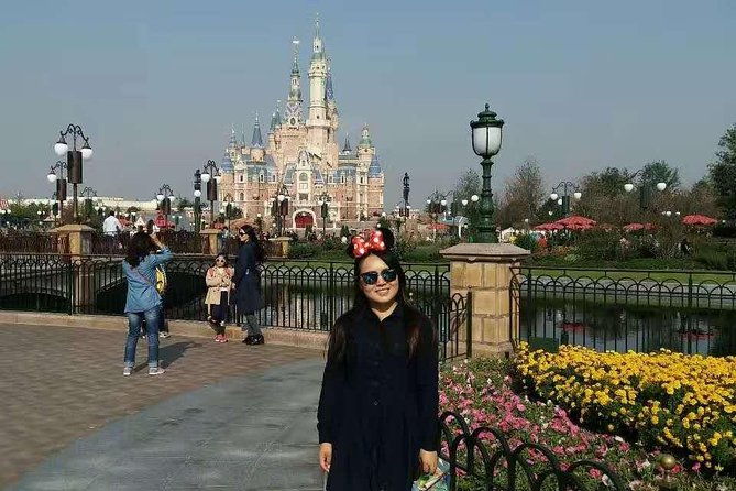 shanghai Disney tour - The Park Experience: Rides, Routines, and Realities