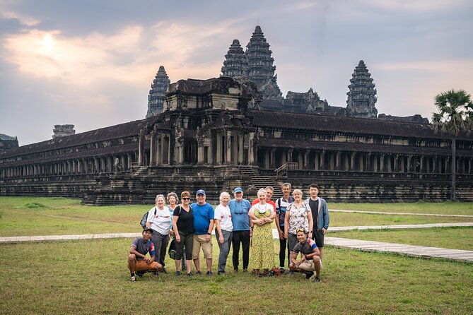 Siem Reap: Angkor Sunrise Tour by Bike with Breakfast & Lunch - The Experience of a Lifetime—Authentic, Active, and Memorable