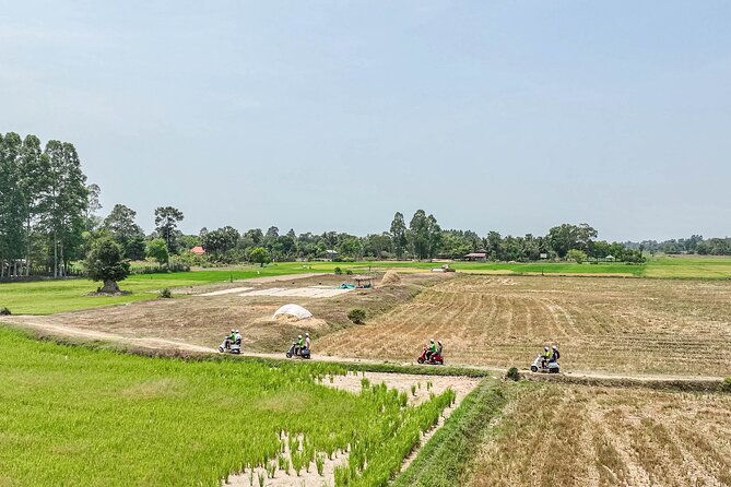 Siem Reap Countryside Tour by Vespa - The Vespa Experience: Transportation and Group Dynamics