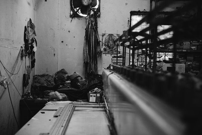 Small- Group Delhi Slum Walking Tour - The Details of the Delhi Slum Walking Tour