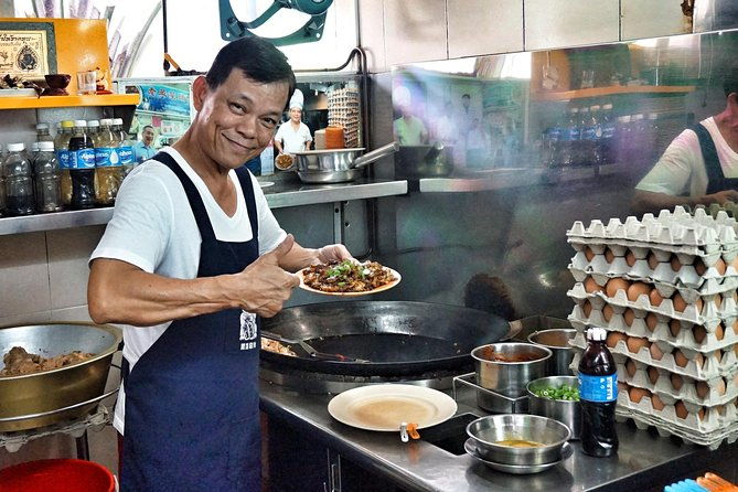 Small-Group Food Tour With Hawker Center: Eat Like A Local - Deep Dive into the Itinerary