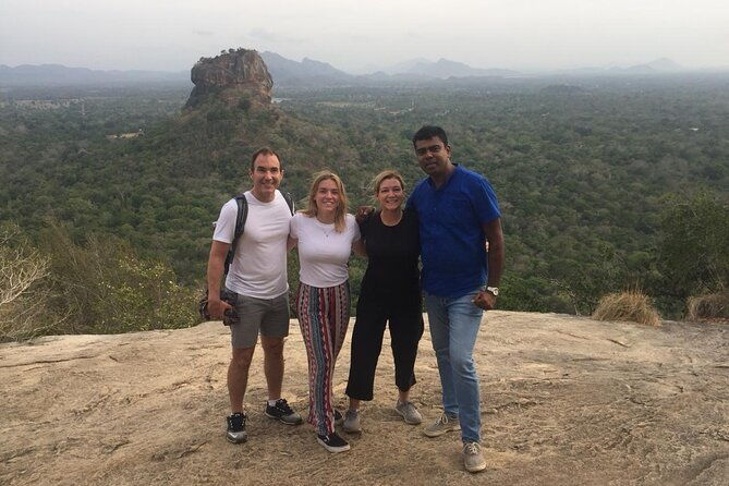 Sri Lanka; Professional Chauffeur Guide With Modern Vehicles - Why Choose BH Lanka Tours?