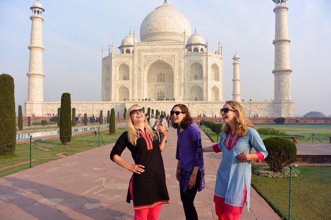 Sunrise tour to Tajmahal and Agra fort from Delhi - Visiting the Taj Mahal: An Iconic Experience