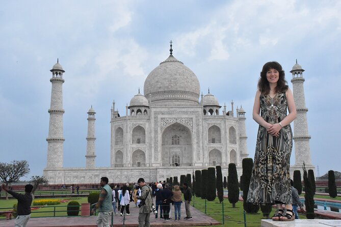 Taj Mahal & Agra Full Day Tour From Delhi By Private Car - The Journey to Agra: From Delhi Made Easy