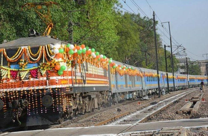 Taj Mahal Day Tour from Delhi by Superfast Train - TOP RATED TOUR - Authentic Experiences and Practical Details